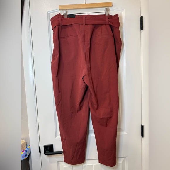 NWT Torrid brown/red tapered pant - Picture 2 of 6